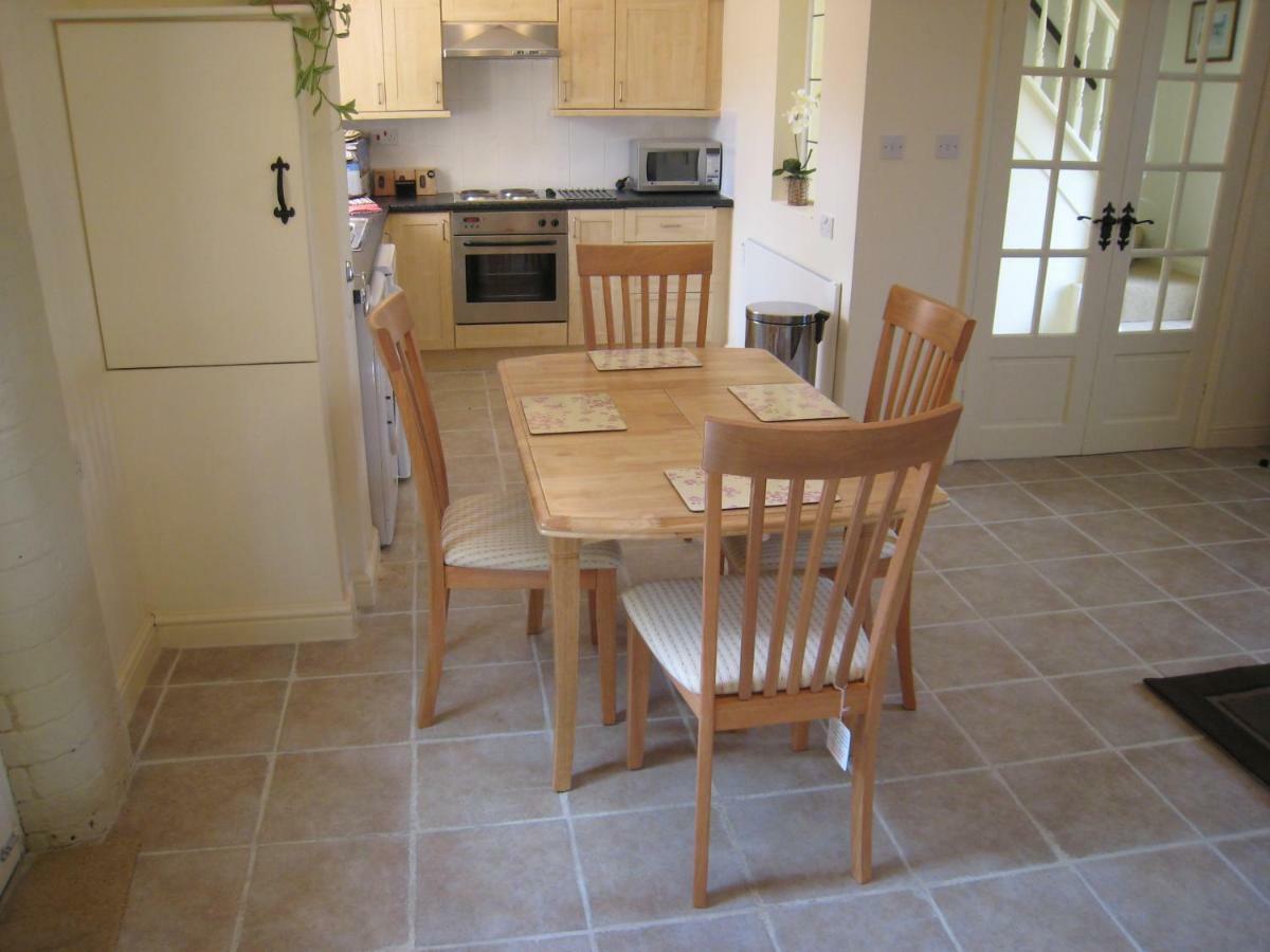 Falstaff Cottage For Up To 5, Stratford Upon Avon 外观 照片